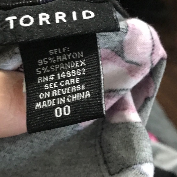 Torrid blouse size 00/M - Picture 9 of 9